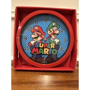 NIB Nintendo NES Super Mario Wall Clock 10" Display Battery Operated Display
